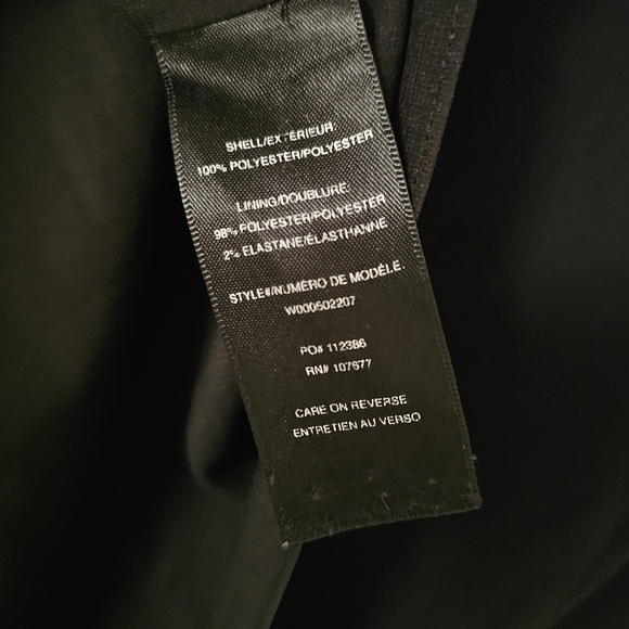 Alice + Olivia Barry' Short Sleeve V-Neck Boxy Shift Dress - Picture 8 of 8